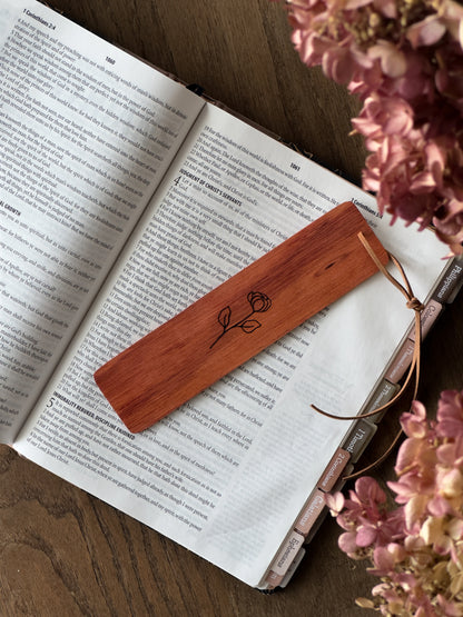 Minimalistic Flower Line Art- Wooden Bookmarks